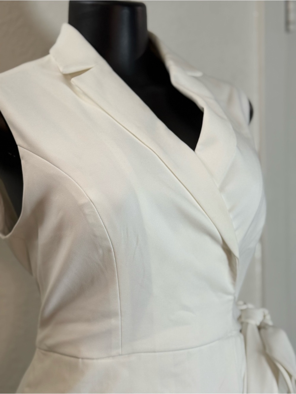 Commense Cream Sleeveless Wrap Blazer Dress with Pleated Skirt - Picture 7 of 7